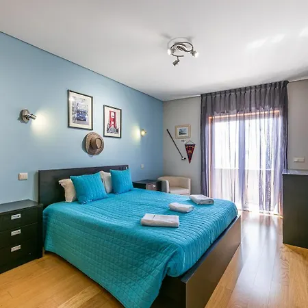Guestready - Luxe Living By The Pool דירה