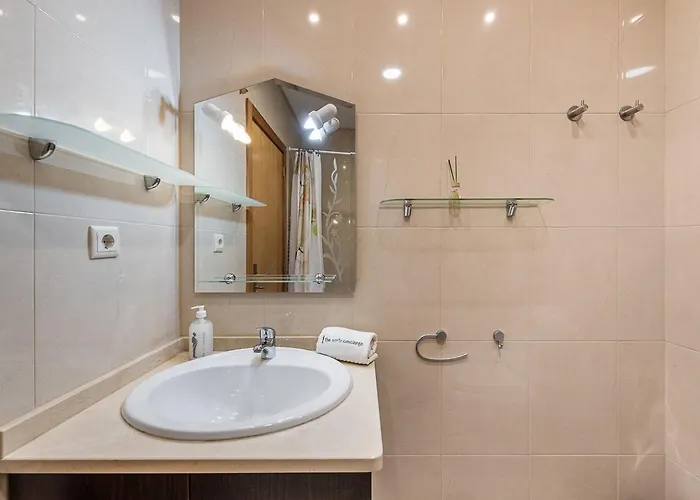 Guestready - Luxe Living By The Pool